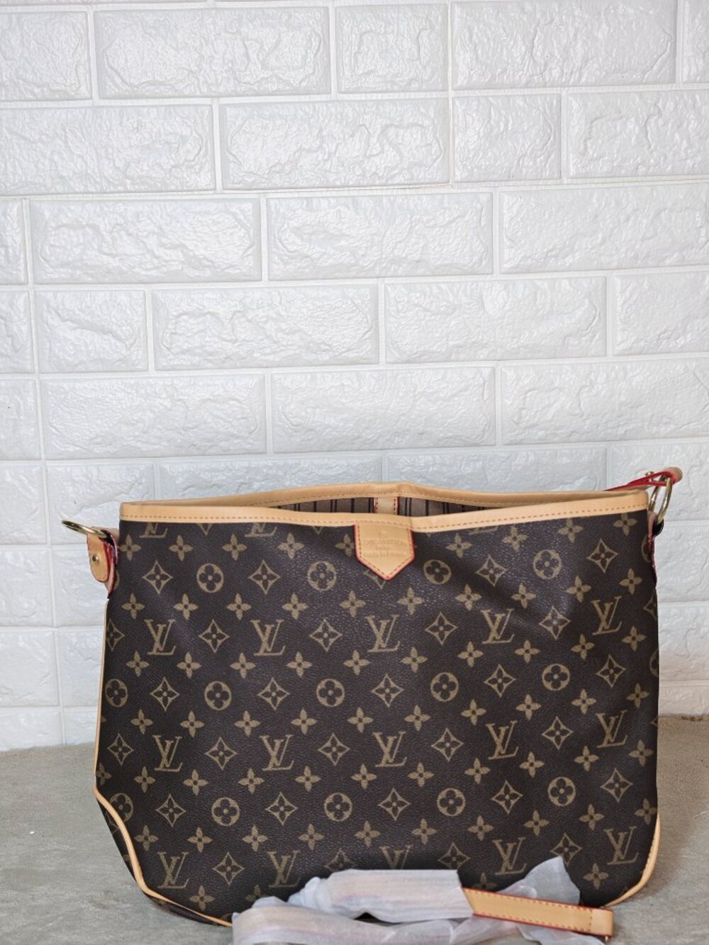 White Multicolor Logo Print Women's Shoulder Bag - Picture 2 of 3